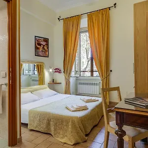 At St. Peter's Appartement Rome